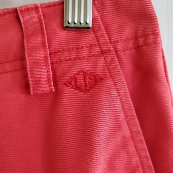 Liz Claiborne Liz Sport Women's Wrinkle Free Capri Pants - Size 12 in Pink - Picture 2 of 5